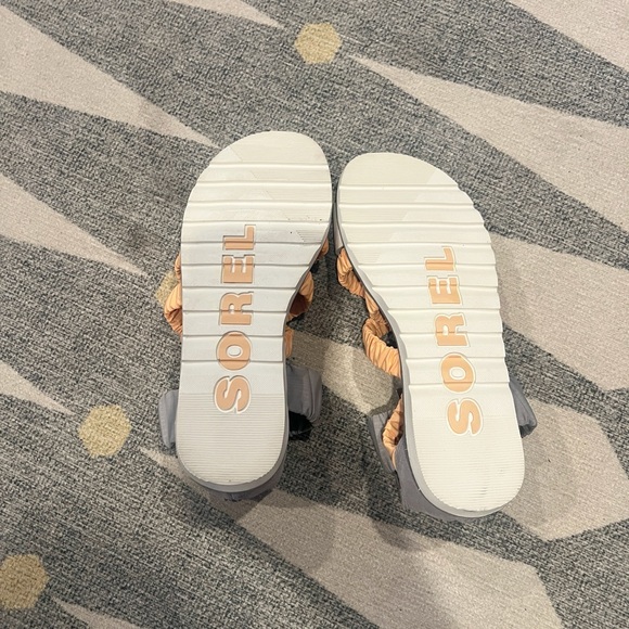 Sorel Ella II Ankle Strap Sandals Size 7 Peach Gray White - Picture 7 of 7
